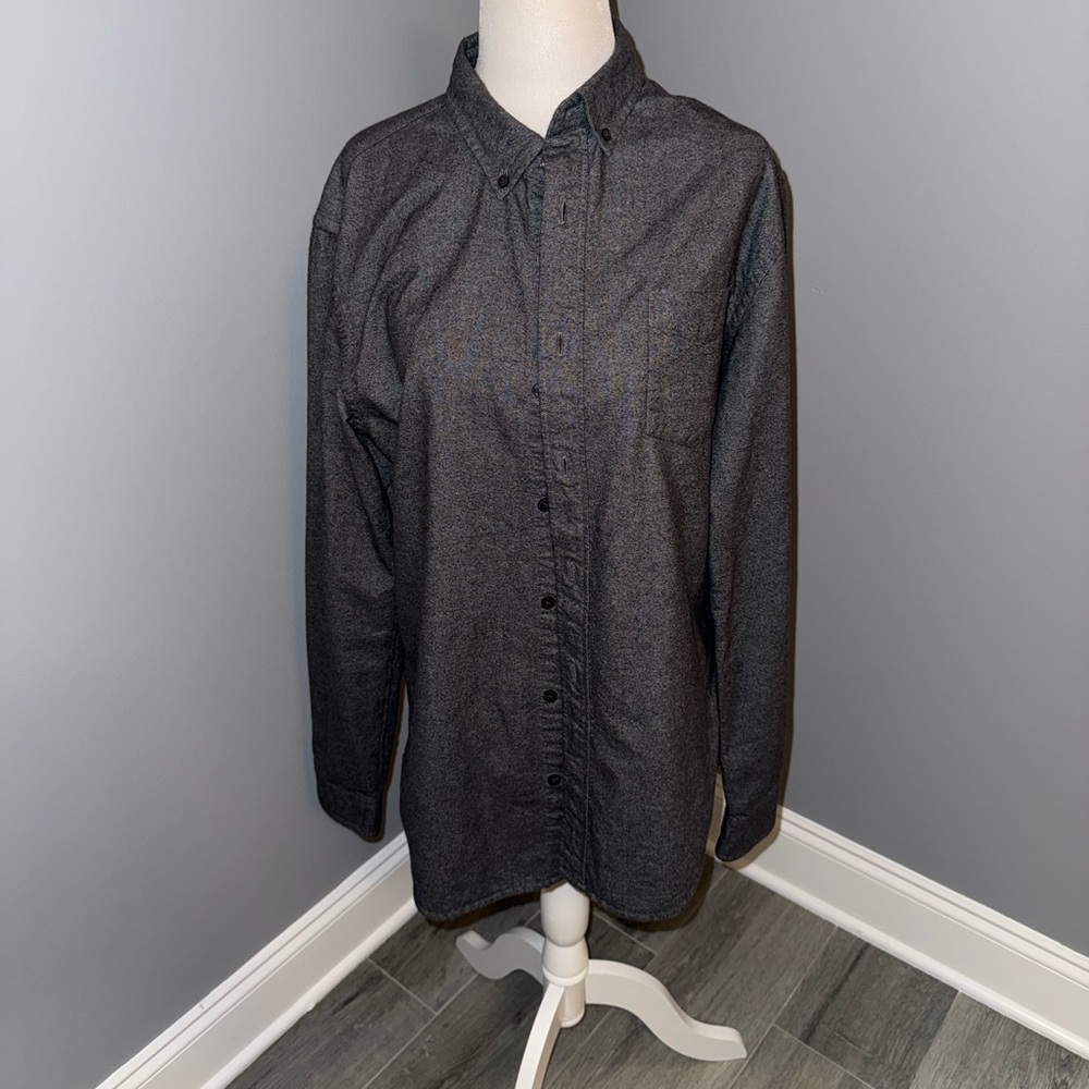 VINCE long sleeve button down size medium